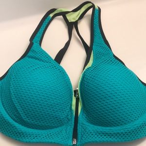 Victoria’s Secret Sports Bra 36C -EUC